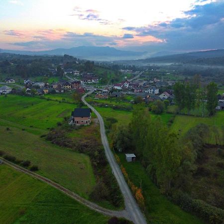 Hotel Conacul Cosaului Feresti Exteriér fotografie